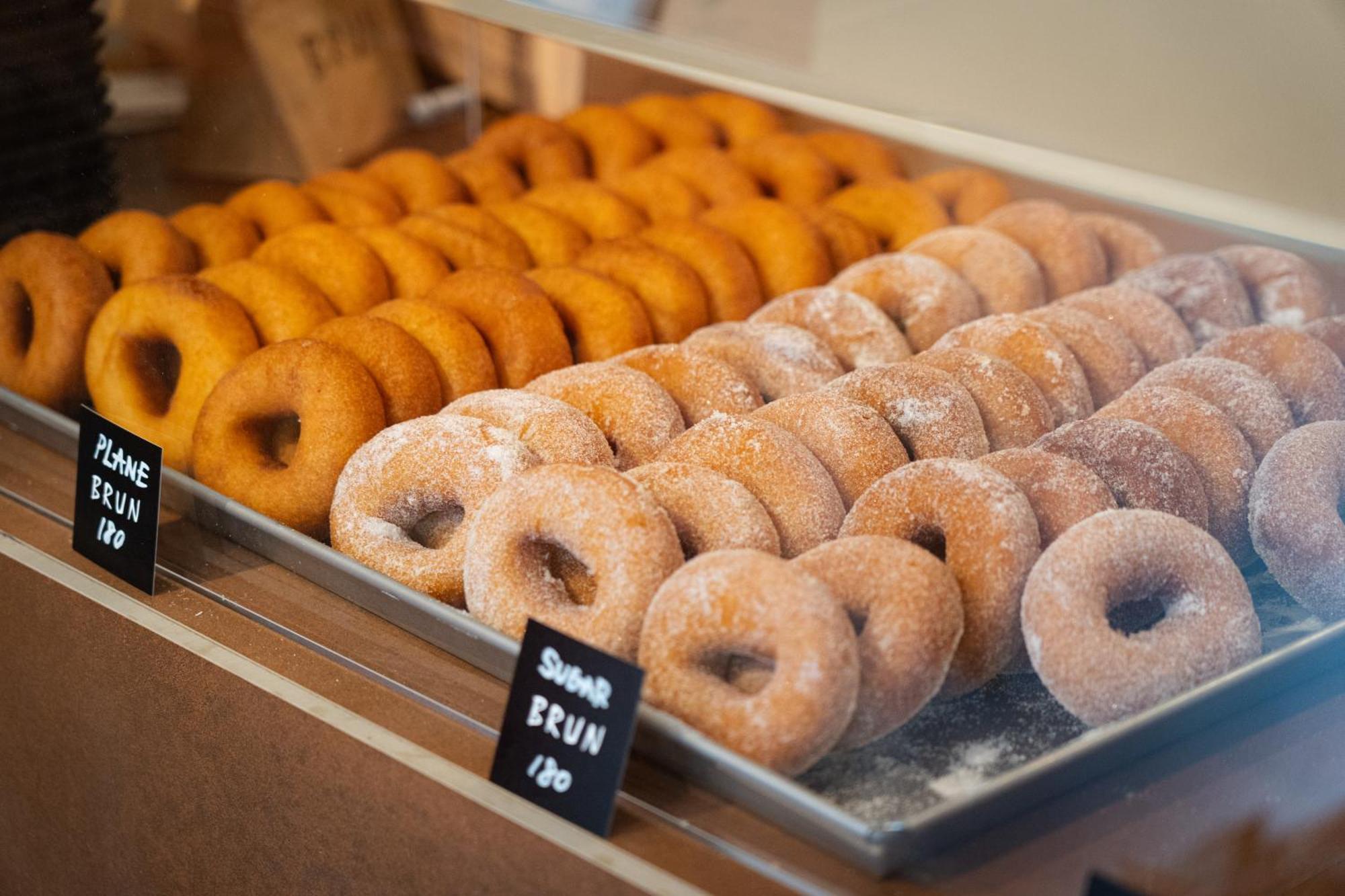 Hostel Ini Kobe & Brun Donut Cafe Екстер'єр фото